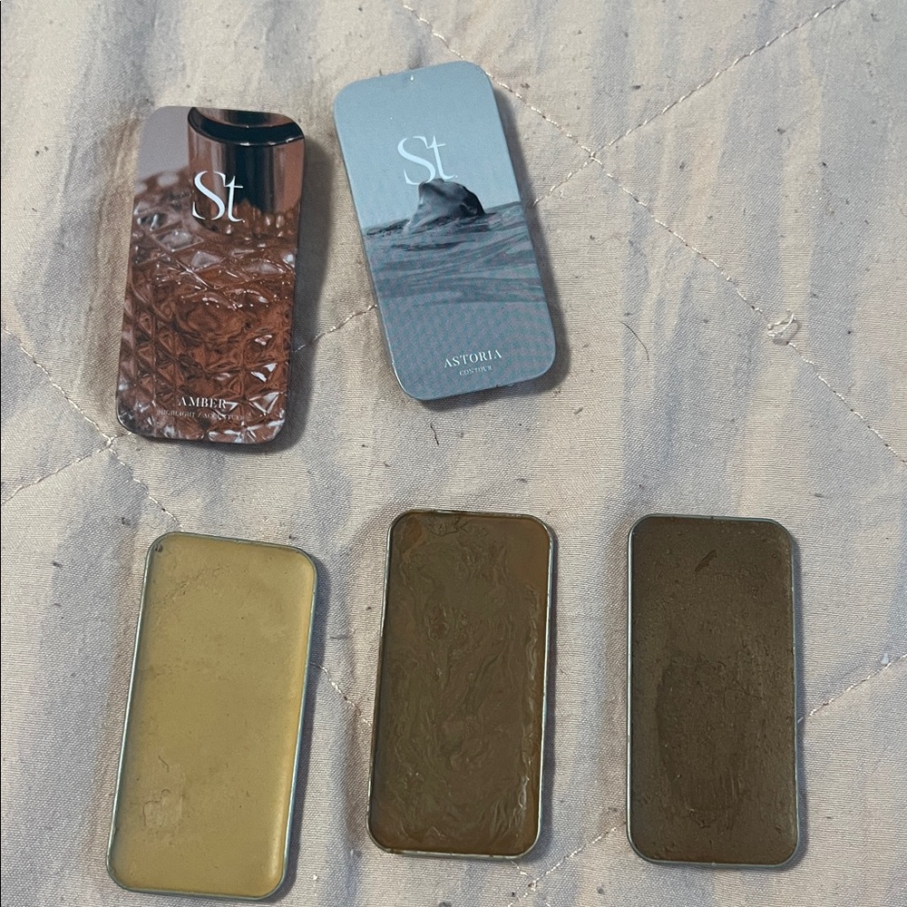 Seint highlighters in muse and amber and contour in Astoria